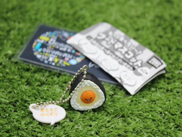 7.Gashapon Sanrio Gudetama I want to eat more! Food Mascot – Boiled Egg Onigiri