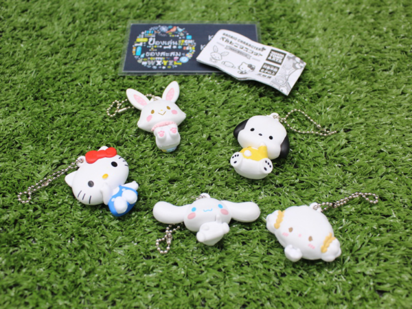 Gashapon Sanrio Characters Flat Mascot Team White - Complete Set