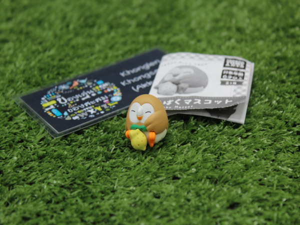 3.Gashapon Pokemon Manpuku Pakupaku Mascot - Rowlet (Mokuroh)