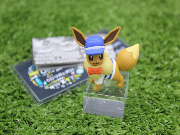 5.Gashapon Pokemon Let's Go! Pikachu Let's Go! Eevee Together Adventure Mascot - Eevee (Funanori Set)