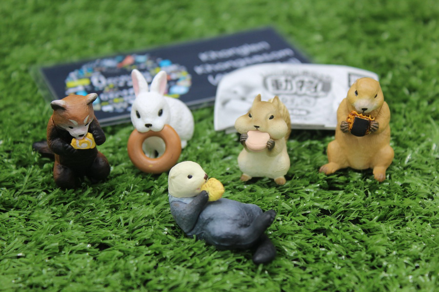 6.Gashapon Animal Eat Figure – Complete Set