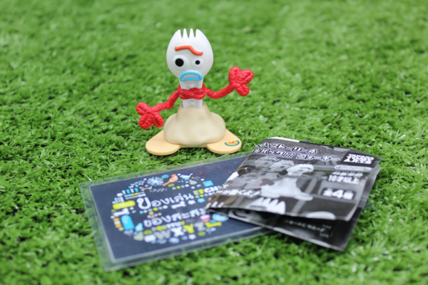 4.Gashapon Disney Toy Story 4 Pull N Go Forky – Foggy Surprised